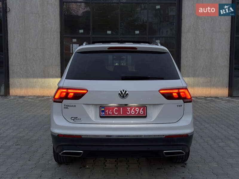 Внедорожник / Кроссовер Volkswagen Tiguan 2018 в Тернополе