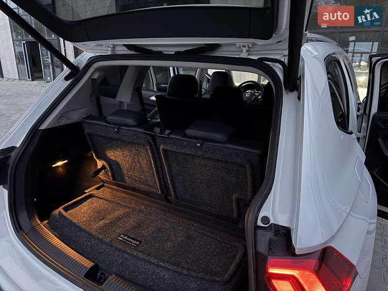 Внедорожник / Кроссовер Volkswagen Tiguan 2018 в Тернополе