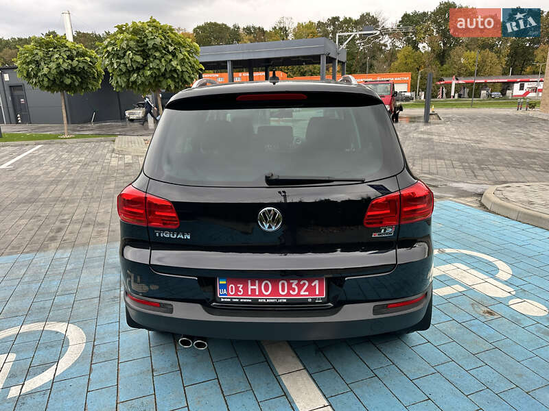 Внедорожник / Кроссовер Volkswagen Tiguan 2017 в Луцке