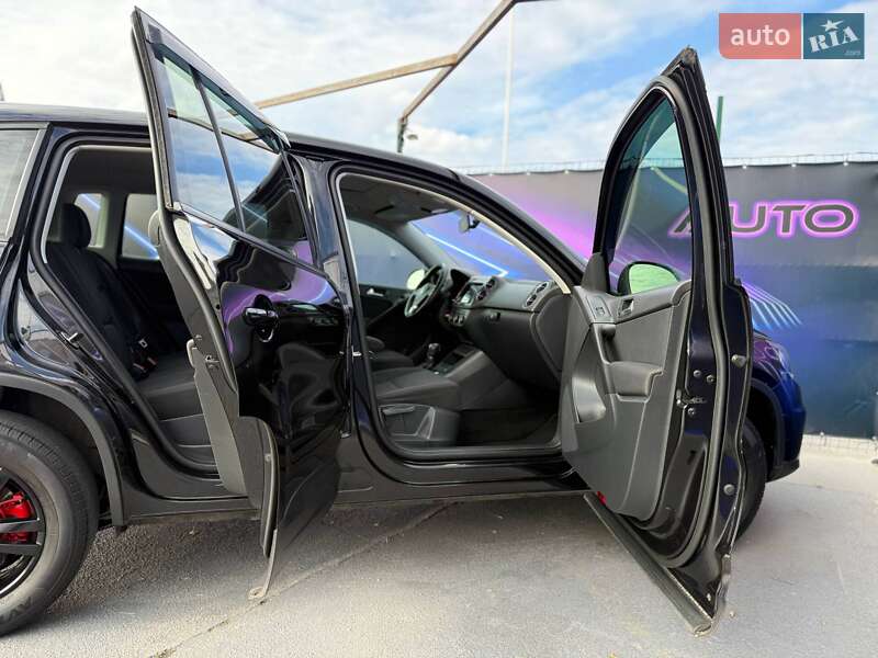 Позашляховик / Кросовер Volkswagen Tiguan 2012 в Запоріжжі