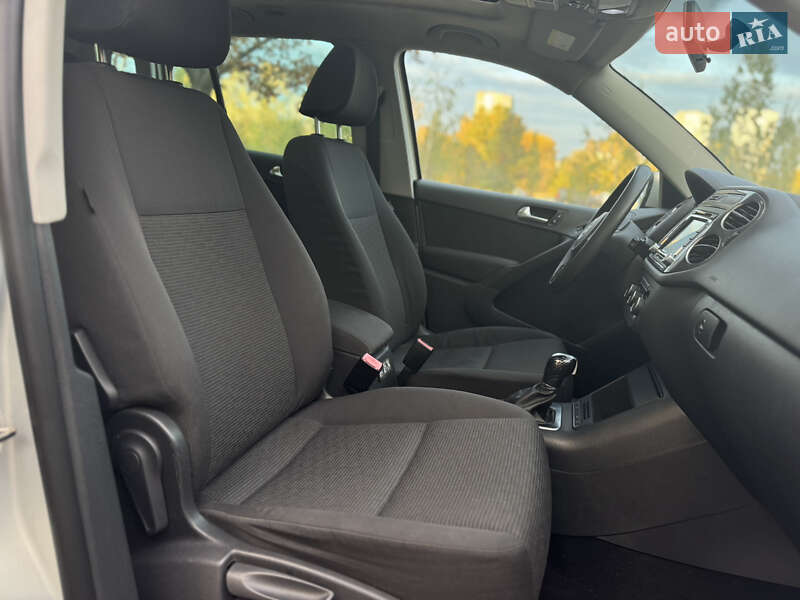 Позашляховик / Кросовер Volkswagen Tiguan 2012 в Києві