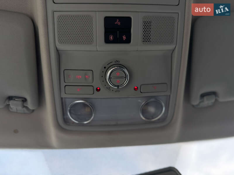 Позашляховик / Кросовер Volkswagen Tiguan 2012 в Києві