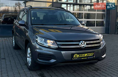 Внедорожник / Кроссовер Volkswagen Tiguan 2016 в Ивано-Франковске