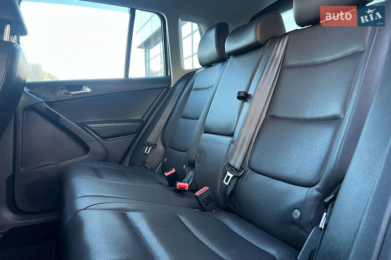 Позашляховик / Кросовер Volkswagen Tiguan 2016 в Івано-Франківську фото 11 Позашляховик / Кросовер Volkswagen Tiguan 2016 в Івано-Франківську