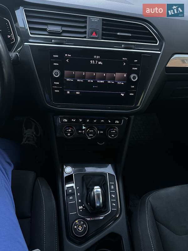 Внедорожник / Кроссовер Volkswagen Tiguan 2019 в Одессе