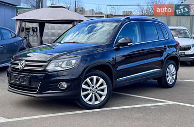 Внедорожник / Кроссовер Volkswagen Tiguan 2014 в Киеве