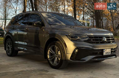 Внедорожник / Кроссовер Volkswagen Tiguan 2022 в Ивано-Франковске