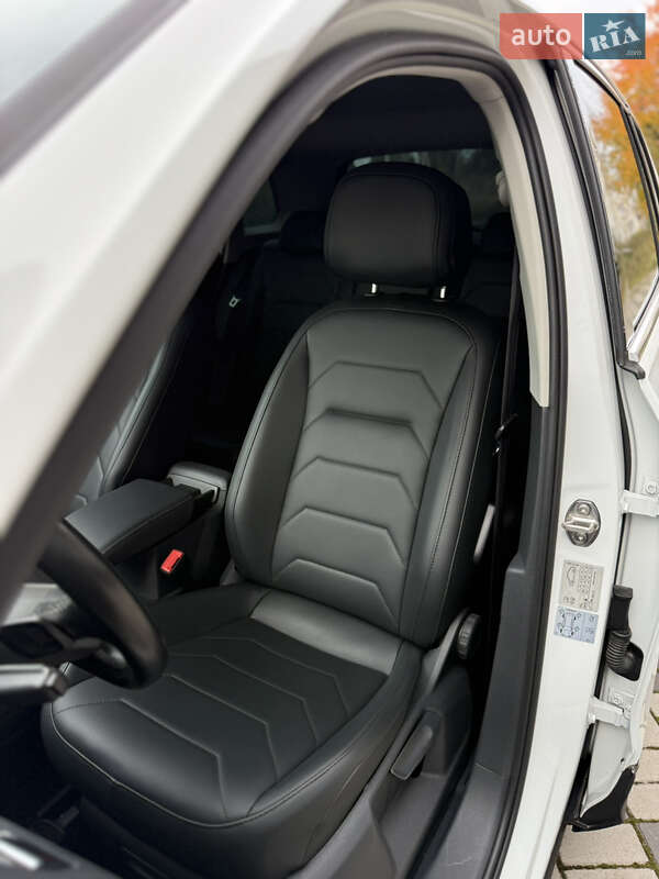 Позашляховик / Кросовер Volkswagen Tiguan 2021 в Львові фото 30 Позашляховик / Кросовер Volkswagen Tiguan 2021 в Львові