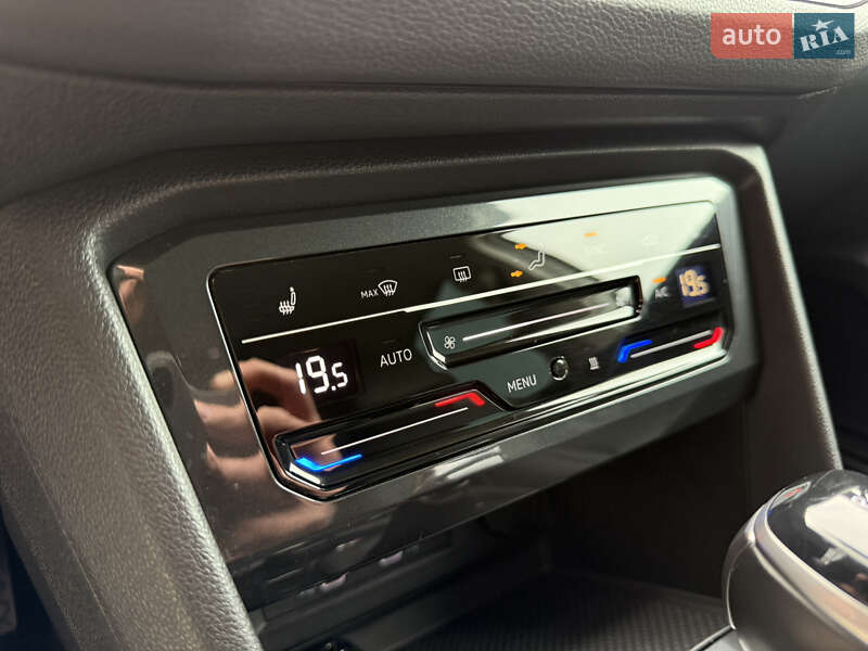 Позашляховик / Кросовер Volkswagen Tiguan 2021 в Львові фото 35 Позашляховик / Кросовер Volkswagen Tiguan 2021 в Львові