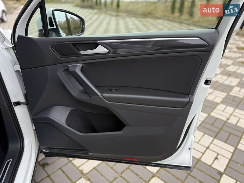 Позашляховик / Кросовер Volkswagen Tiguan 2021 в Львові фото 52 Позашляховик / Кросовер Volkswagen Tiguan 2021 в Львові