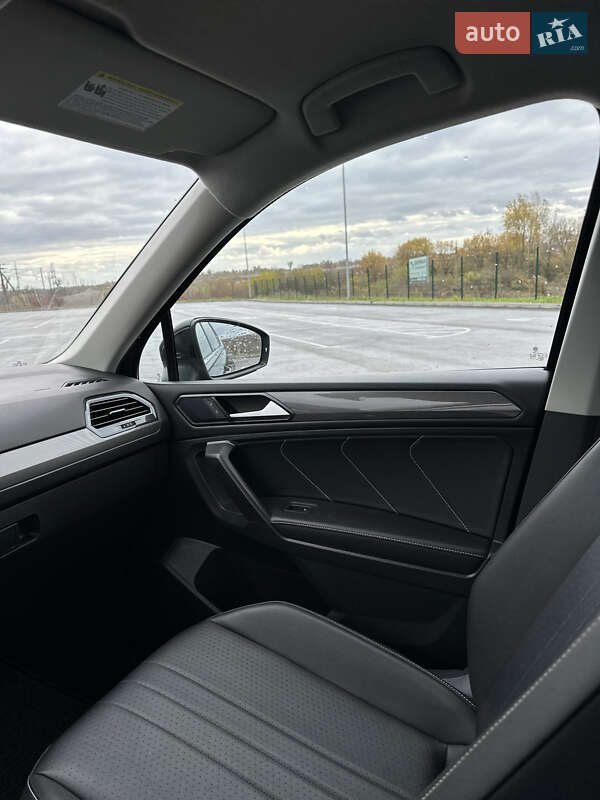 Позашляховик / Кросовер Volkswagen Tiguan 2022 в Рівному