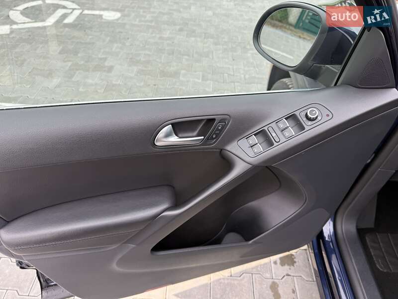 Внедорожник / Кроссовер Volkswagen Tiguan 2013 в Львове