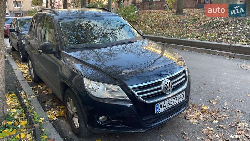 Внедорожник / Кроссовер Volkswagen Tiguan 2010 в Киеве