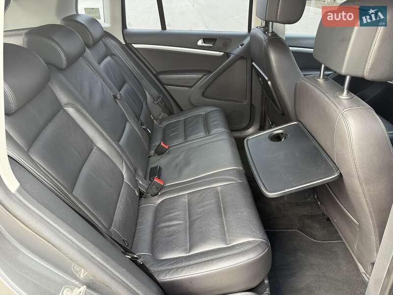 Внедорожник / Кроссовер Volkswagen Tiguan 2015 в Борисполе фото 49 Внедорожник / Кроссовер Volkswagen Tiguan 2015 в Борисполе