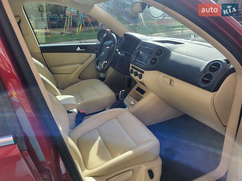 Внедорожник / Кроссовер Volkswagen Tiguan 2013 в Тернополе