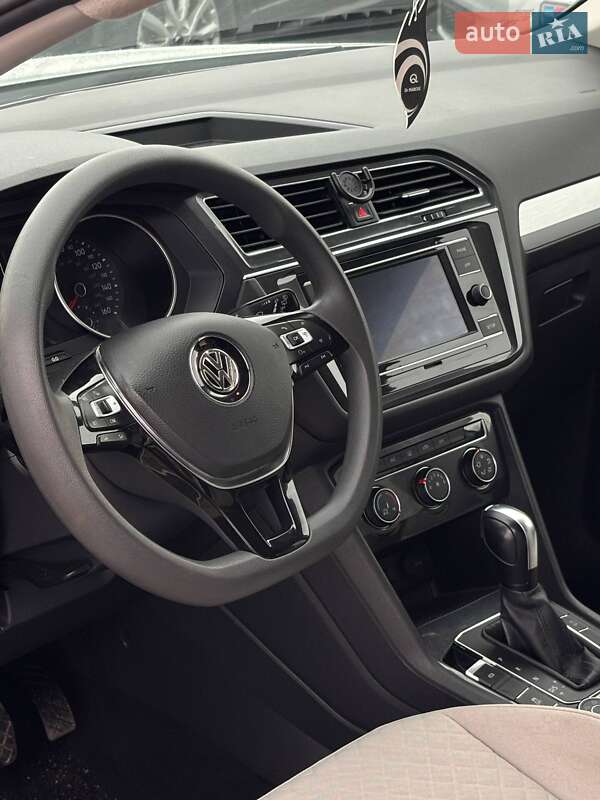 Позашляховик / Кросовер Volkswagen Tiguan 2018 в Львові