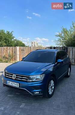 Внедорожник / Кроссовер Volkswagen Tiguan 2017 в Львове