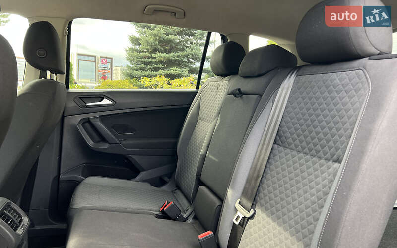 Внедорожник / Кроссовер Volkswagen Tiguan 2019 в Львове
