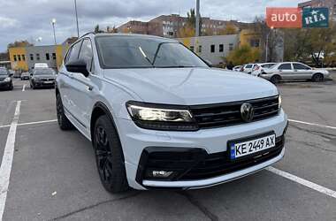 Позашляховик / Кросовер Volkswagen Tiguan 2018 в Дніпрі