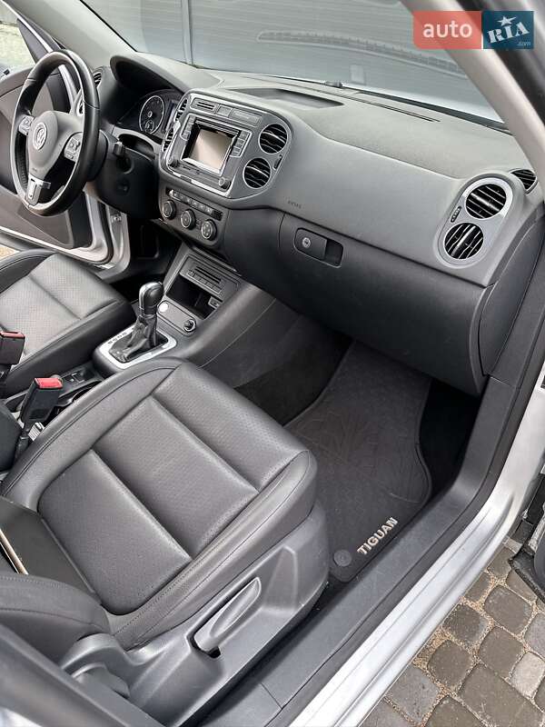 Внедорожник / Кроссовер Volkswagen Tiguan 2016 в Житомире фото 14 Внедорожник / Кроссовер Volkswagen Tiguan 2016 в Житомире