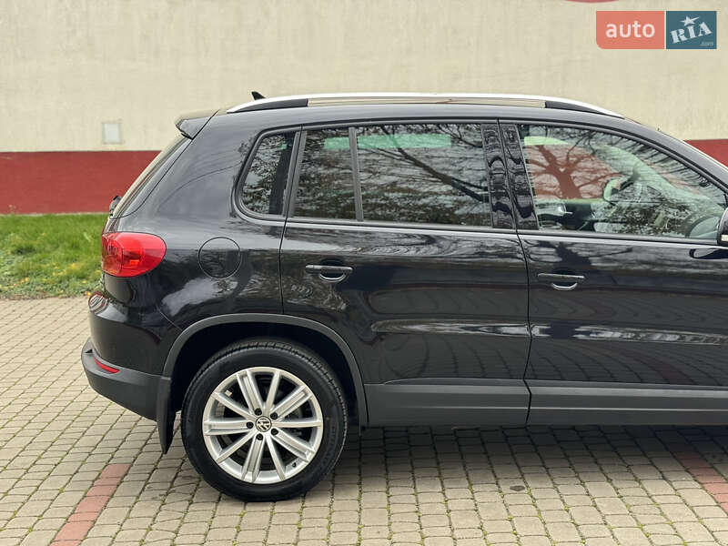 Позашляховик / Кросовер Volkswagen Tiguan 2015 в Дубні
