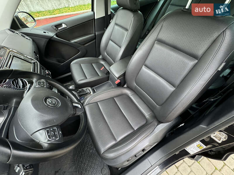 Позашляховик / Кросовер Volkswagen Tiguan 2015 в Дубні
