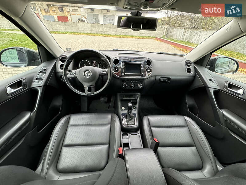 Позашляховик / Кросовер Volkswagen Tiguan 2015 в Дубні
