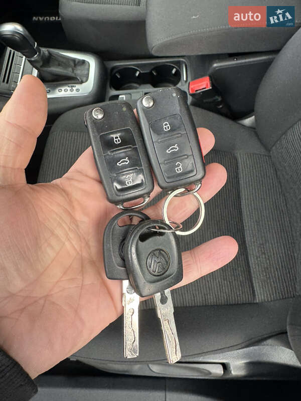 Внедорожник / Кроссовер Volkswagen Tiguan 2014 в Тернополе