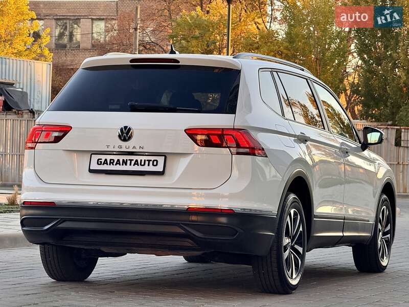 Позашляховик / Кросовер Volkswagen Tiguan 2022 в Одесі