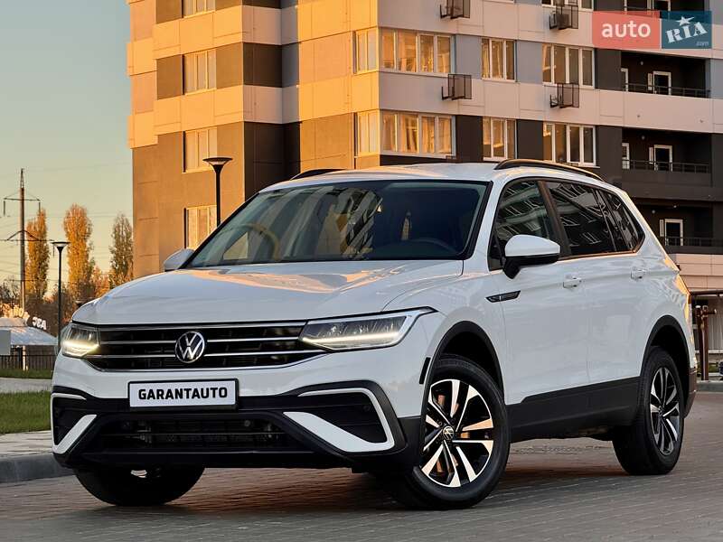 Позашляховик / Кросовер Volkswagen Tiguan 2022 в Одесі