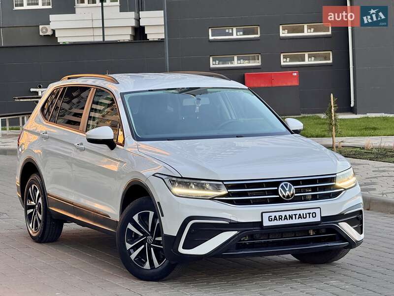 Позашляховик / Кросовер Volkswagen Tiguan 2022 в Одесі