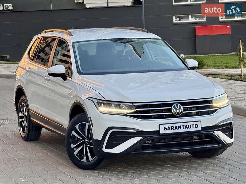 Позашляховик / Кросовер Volkswagen Tiguan 2022 в Одесі