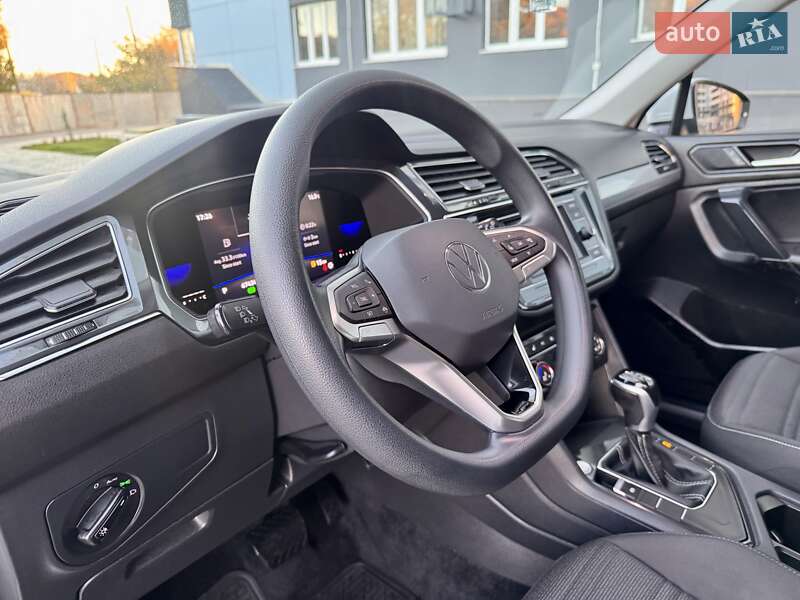 Позашляховик / Кросовер Volkswagen Tiguan 2022 в Одесі