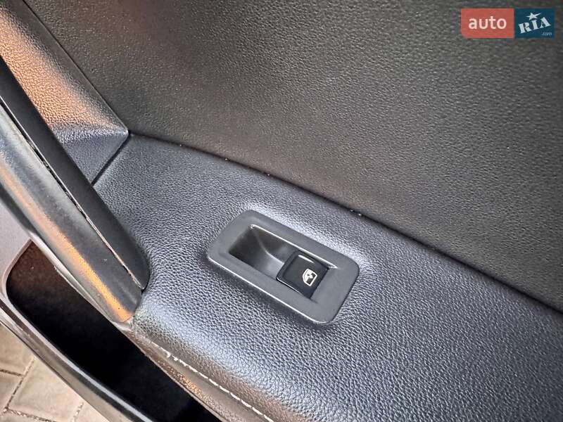 Позашляховик / Кросовер Volkswagen Tiguan 2022 в Одесі