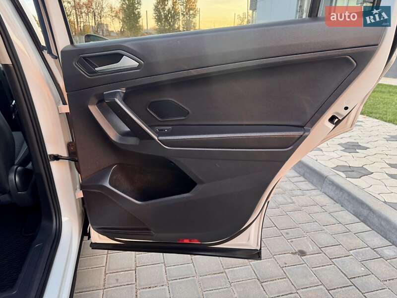 Позашляховик / Кросовер Volkswagen Tiguan 2022 в Одесі