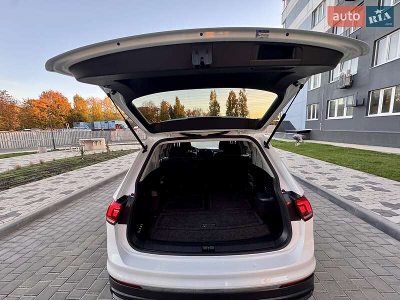 Позашляховик / Кросовер Volkswagen Tiguan 2022 в Одесі