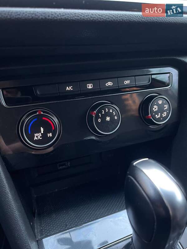 Внедорожник / Кроссовер Volkswagen Tiguan 2019 в Виннице