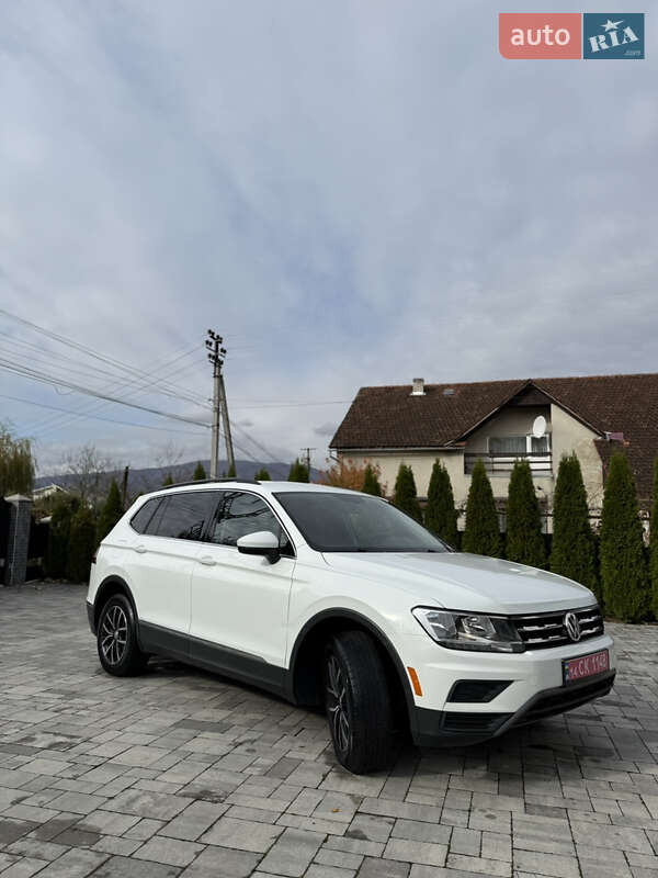 Внедорожник / Кроссовер Volkswagen Tiguan 2021 в Сваляве