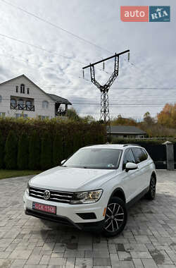 Позашляховик / Кросовер Volkswagen Tiguan 2021 в Сваляві