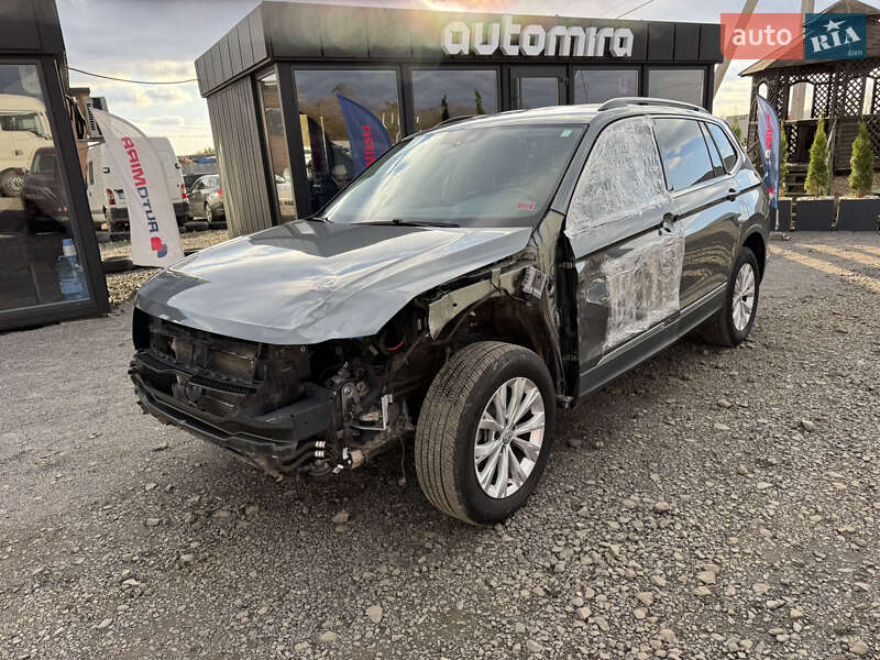 Внедорожник / Кроссовер Volkswagen Tiguan 2018 в Луцке фото 7 Внедорожник / Кроссовер Volkswagen Tiguan 2018 в Луцке