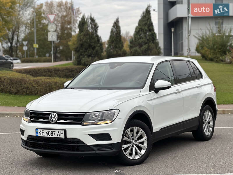 Позашляховик / Кросовер Volkswagen Tiguan 2017 в Києві