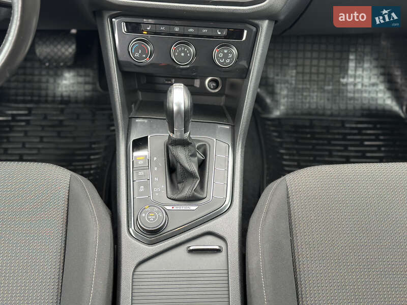 Позашляховик / Кросовер Volkswagen Tiguan 2017 в Києві