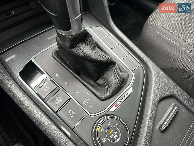 Позашляховик / Кросовер Volkswagen Tiguan 2017 в Києві