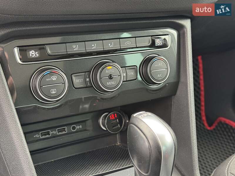 Внедорожник / Кроссовер Volkswagen Tiguan 2019 в Киеве