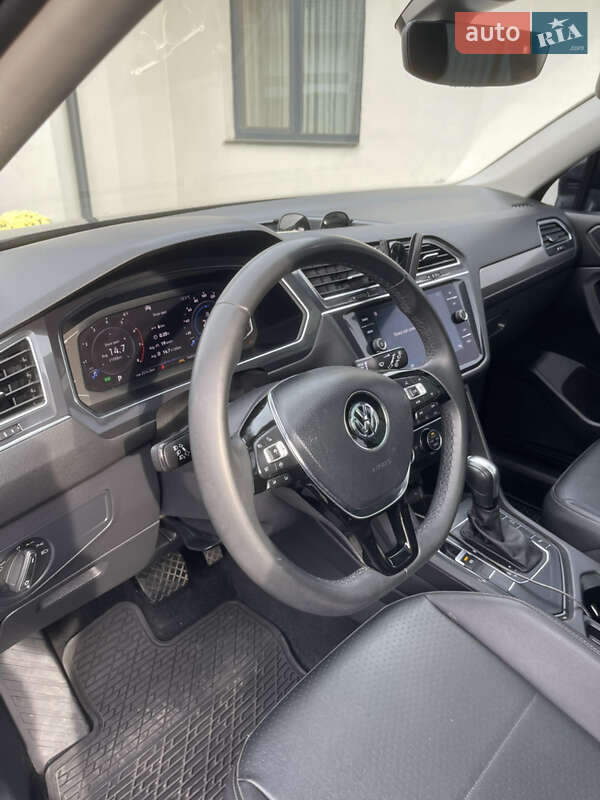 Внедорожник / Кроссовер Volkswagen Tiguan 2020 в Луцке фото 9 Внедорожник / Кроссовер Volkswagen Tiguan 2020 в Луцке