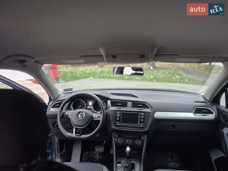 Внедорожник / Кроссовер Volkswagen Tiguan 2018 в Дубно