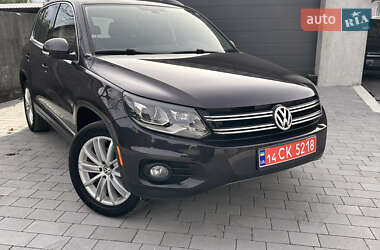 Внедорожник / Кроссовер Volkswagen Tiguan 2015 в Николаеве