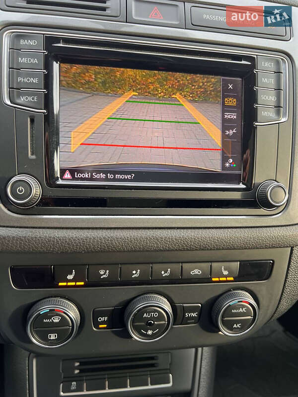 Внедорожник / Кроссовер Volkswagen Tiguan 2015 в Ровно