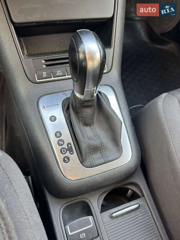 Внедорожник / Кроссовер Volkswagen Tiguan 2011 в Киеве