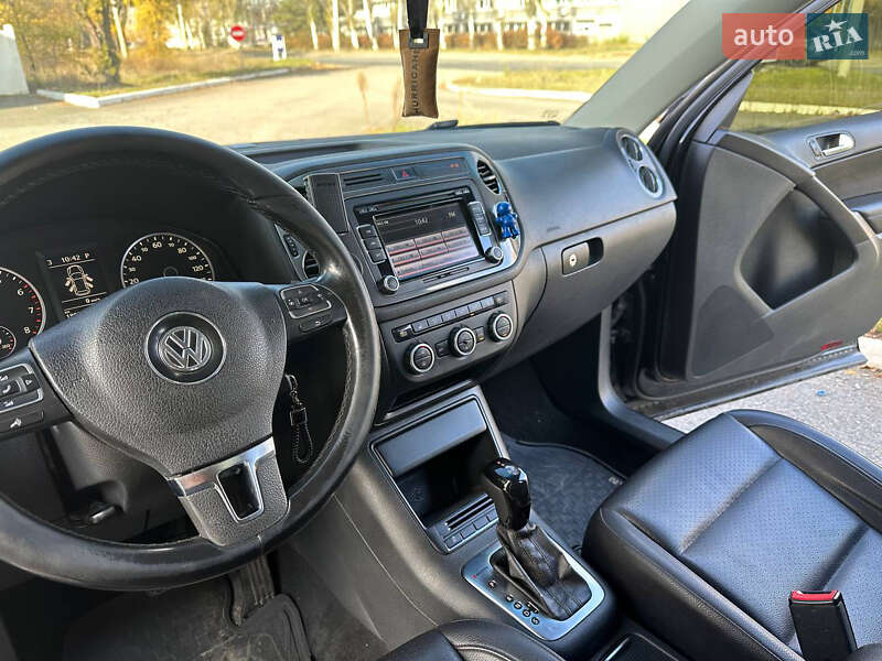 Внедорожник / Кроссовер Volkswagen Tiguan 2012 в Днепре